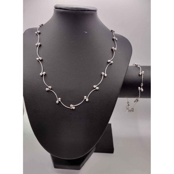 Jewelry - Matching Sterling Silver Necklace & Bracelet Set. 16" & 8" lengths.